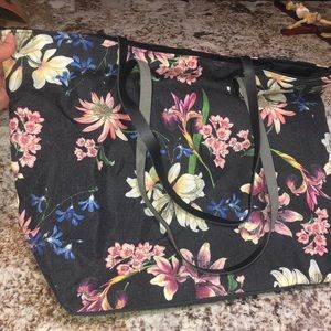 Big flower tote bag